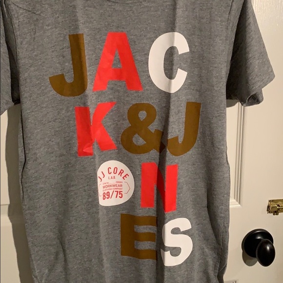 Men’s Jack & Jones T- Shirt (Size Medium) - Picture 5 of 6